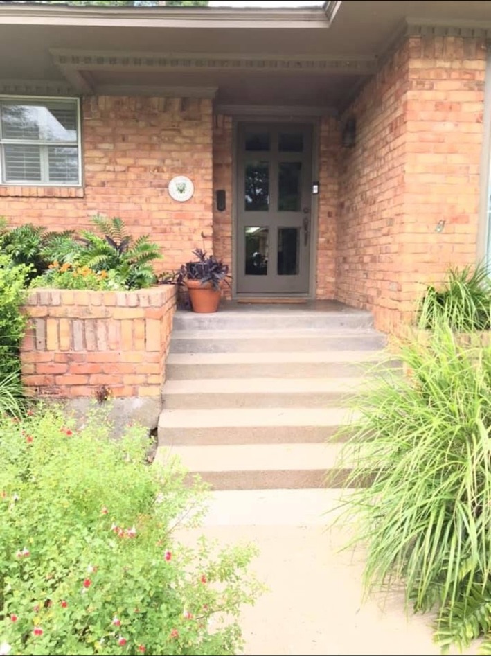 After front steps power washing in Dallas Texas