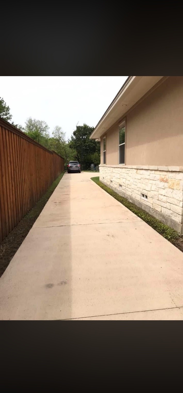 After side driveway power washing in Dallas Texas