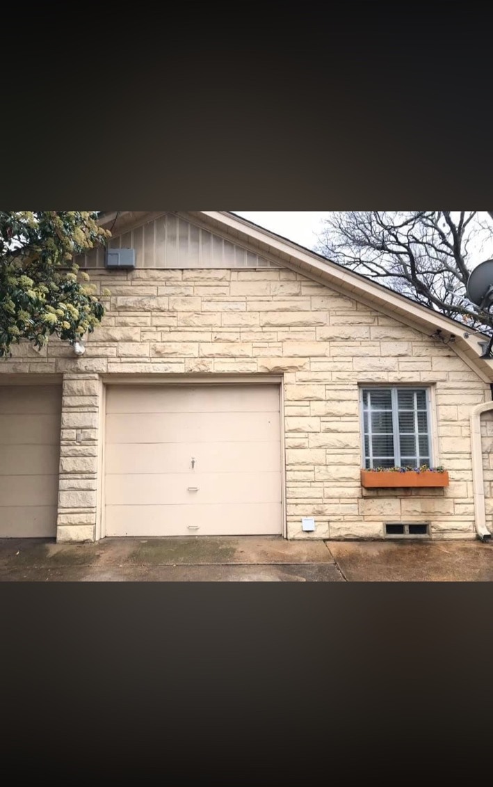 After wood deck power washing in Dallas Texas